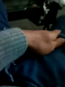 Snapshot of Singlemaleforcouples chatting on December 11, 12:44 pm Singlemaleforcouples online show from December 11, 12:44 pm