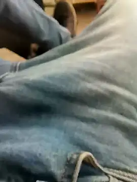 Snapshot of Singlemaleforcouples chatting on December 15, 11:34 am Singlemaleforcouples online show from December 15, 11:34 am