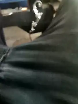 Snapshot of Singlemaleforcouples chatting on December 24, 11:38 am Singlemaleforcouples online show from December 24, 11:38 am