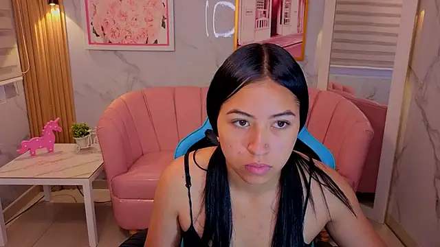 lia x a online show from June 19, 12:42 pm