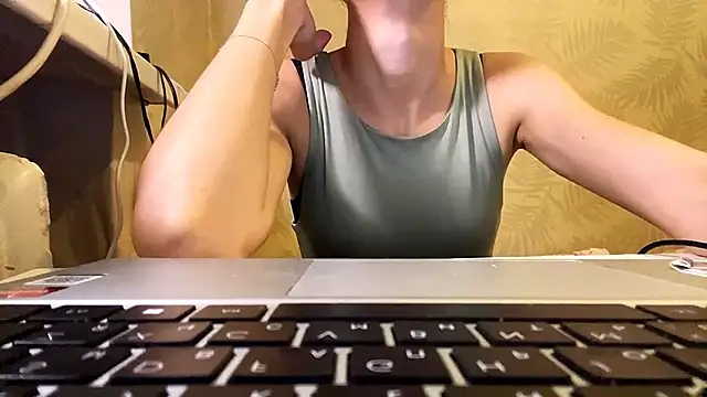 kris liss online show from June 8, 4:07 pm