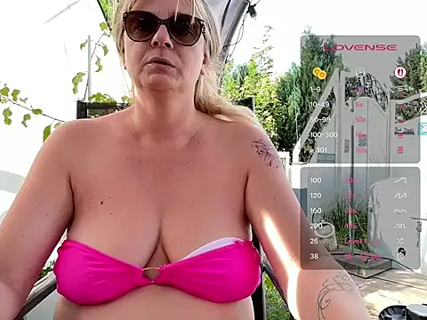 Snapshot of DirtyMarie80 chatting on June 23, 2:37 pm DirtyMarie80 online show from June 23, 2:37 pm