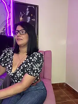 Selin mehott online show from June 3, 2:33 pm