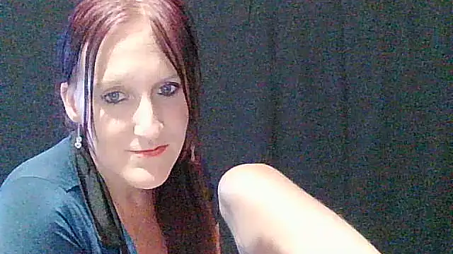 Snapshot of darkseduction93 chatting on July 26, 6:26 pm darkseduction93 online show from July 26, 6:26 pm