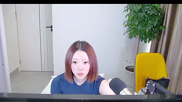 Yangyang5551 online show from June 3, 3:42 am