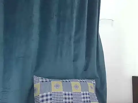 Naughtysavage online show from June 6, 10:31 am