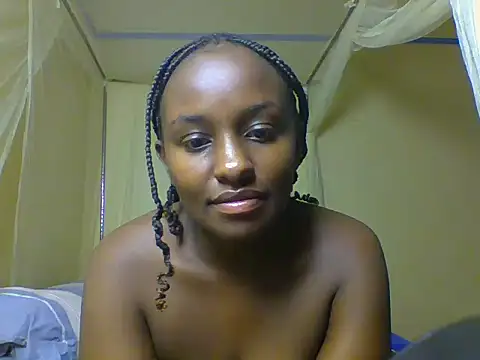 Snapshot of Sexie_bobbies chatting on July 18, 2:32 pm Sexie bobbies online show from July 18, 2:32 pm