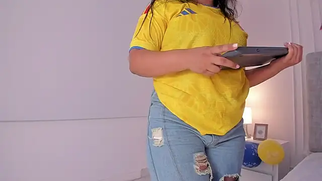 Emma-Velez online show from July 7, 1:04 pm