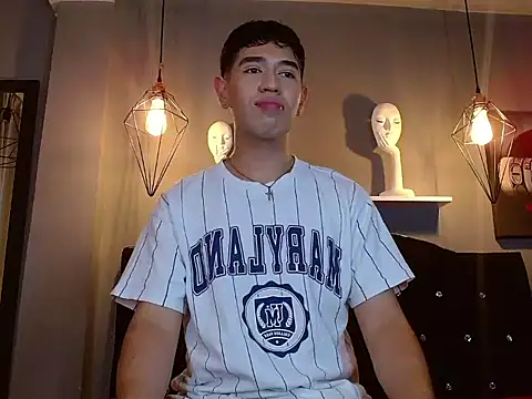 Snapshot of stone_axel chatting on June 10, 7:24 pm stone axel online show from June 10, 7:24 pm