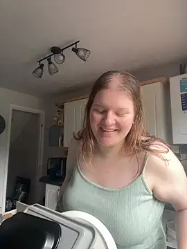 Curvy Vanilla online show from June 5, 11:49 am