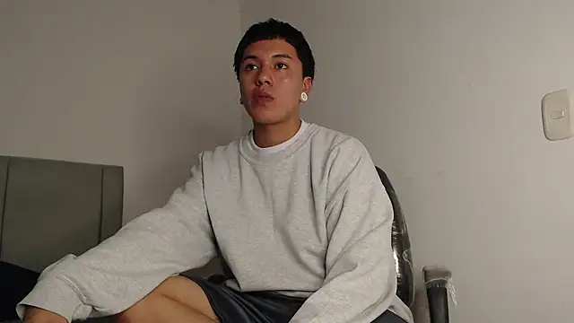 Owenn  blueee online show from July 14, 10:04 pm