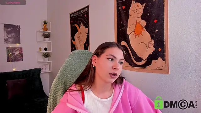 Shycherry  online show from June 7, 1:04 pm