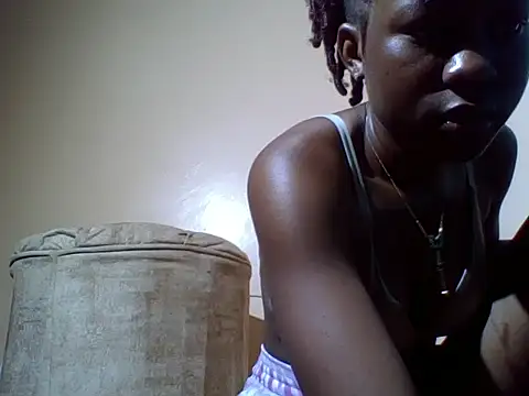 EbonyJuly online show from June 18, 6:45 pm