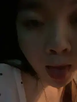 Snapshot of qianduoduo521 chatting on June 27, 5:18 pm qianduoduo521 online show from June 27, 5:18 pm