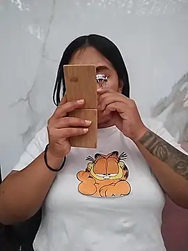 Amber Herrera online show from July 11, 12:30 pm