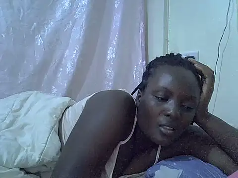 Snapshot of Hot-Zelinda chatting on July 19, 10:57 pm Hot-Zelinda online show from July 19, 10:57 pm