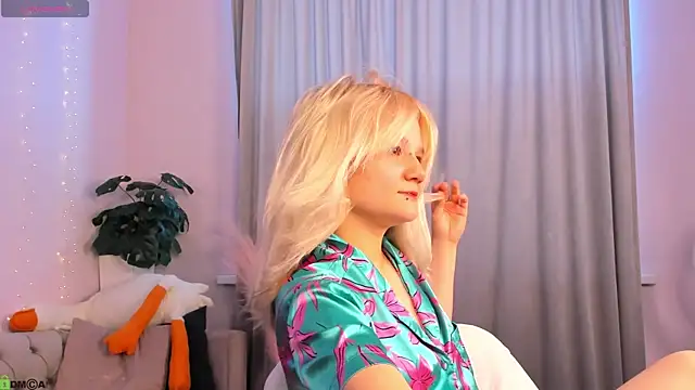 Bunny Elsy online show from June 25, 11:37 am