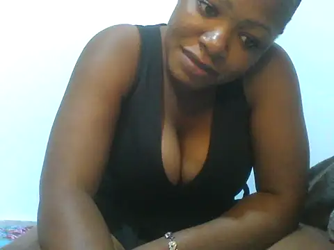 Snapshot of sweett_camillah chatting on June 27, 10:04 pm sweett camillah online show from June 27, 10:04 pm