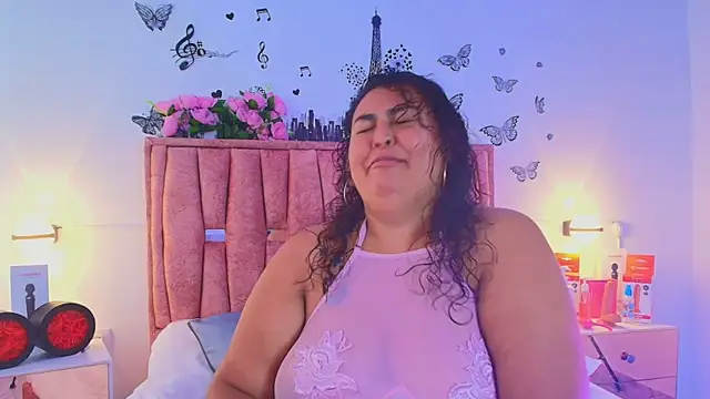Mia Hony online show from July 10, 1:36 pm