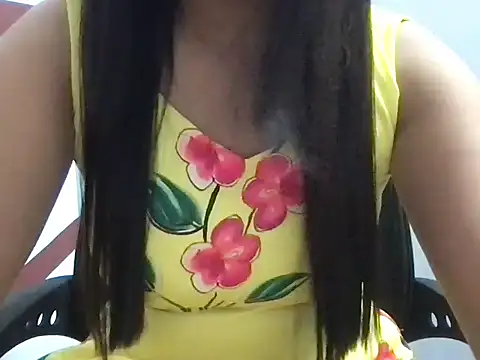Snapshot of Sizzling_Maya chatting on June 8, 4:46 am Sizzling Maya online show from June 8, 4:46 am