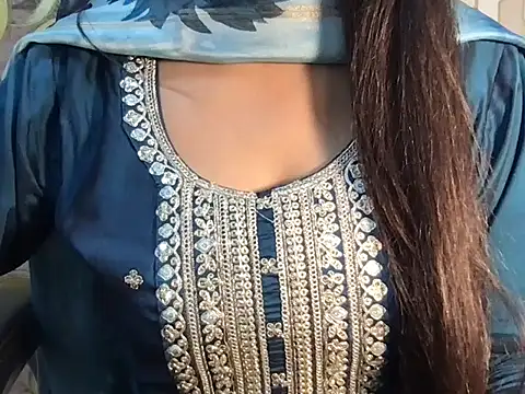 Sizzling Maya online show from July 4, 4:51 am