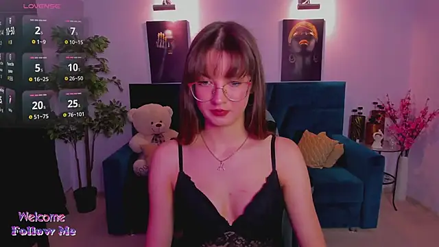 KatyNuar online show from June 28, 5:46 am