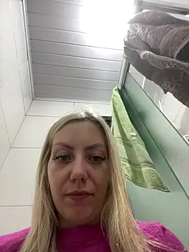 Snapshot of Alana_sc chatting on July 24, 11:47 pm Alana sc online show from July 24, 11:47 pm