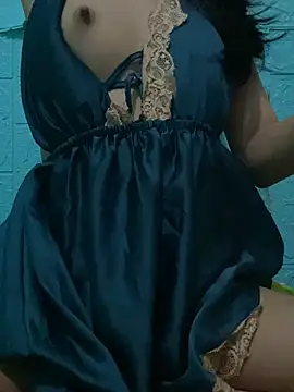 Snapshot of NiniiSweet chatting on June 6, 3:50 pm NiniiSweet online show from June 6, 3:50 pm