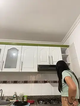 ELY FE  online show from June 24, 1:32 pm