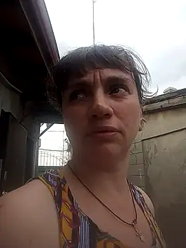Snapshot of AnitaLove077 chatting on July 17, 4:23 pm AnitaLove077 online show from July 17, 4:23 pm