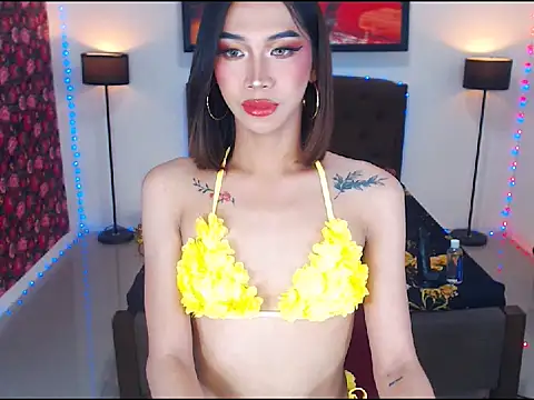 Snapshot of xXLoadedofCumTSXx chatting on June 30, 7:20 am xXLoadedofCumTSXx online show from June 30, 7:20 am