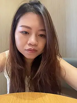Snapshot of mimi05231 chatting on July 2, 3:23 am mimi05231 online show from July 2, 3:23 am