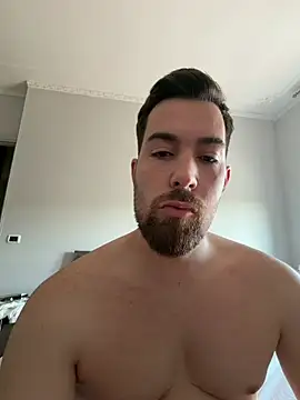 Snapshot of ragazzoitali chatting on June 7, 6:50 am ragazzoitali online show from June 7, 6:50 am