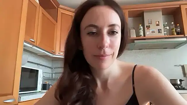 Flamingo Queen online show from June 27, 7:46 am