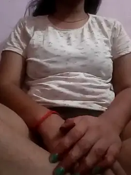 TRISHA0404 online show from June 20, 8:17 am