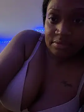 Snapshot of Big-daddy256 chatting on July 8, 5:12 am Big-daddy256 online show from July 8, 5:12 am