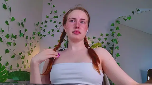 Snapshot of ChloeAster chatting on July 21, 7:00 am ChloeAster online show from July 21, 7:00 am