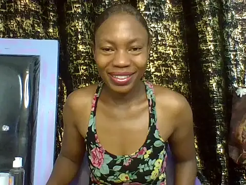 Snapshot of Lovey_daisy15 chatting on June 27, 12:37 am Lovey daisy15 online show from June 27, 12:37 am