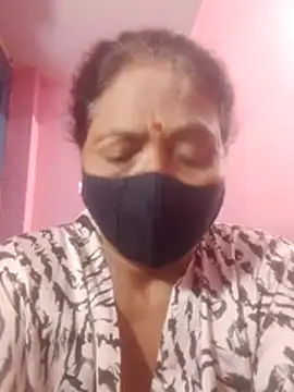 YAMUNA 033 online show from June 26, 1:10 am
