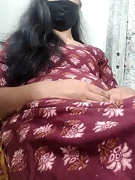 Snapshot of Tanvi-j chatting on July 11, 5:10 am Tanvi-j online show from July 11, 5:10 am