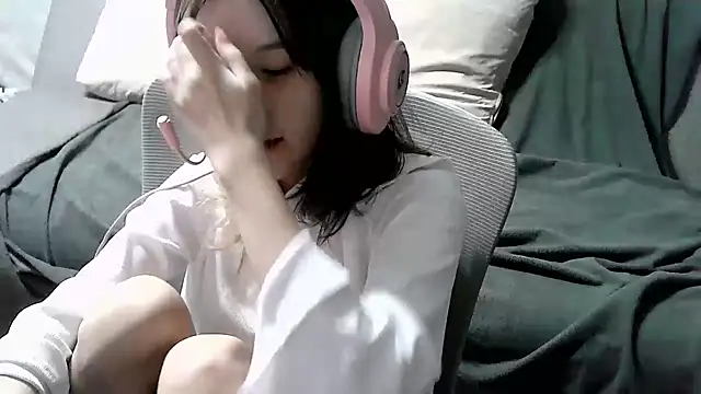 Snapshot of Lilfain_baby chatting on July 19, 12:09 pm Lilfain baby online show from July 19, 12:09 pm