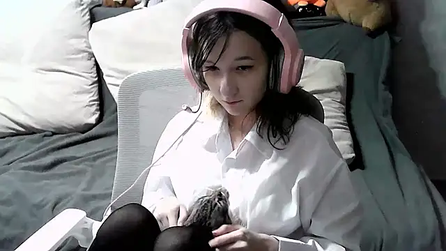 Snapshot of Lilfain_baby chatting on July 24, 11:19 am Lilfain baby online show from July 24, 11:19 am
