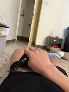 giovvgg online show from June 8, 1:11 pm