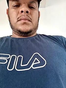 Snapshot of FFelipe000777 chatting on July 10, 12:41 pm FFelipe000777 online show from July 10, 12:41 pm