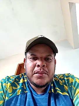 Snapshot of FFelipe000777 chatting on July 28, 3:32 pm FFelipe000777 online show from July 28, 3:32 pm