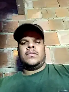 Snapshot of FFelipe000777 chatting on August 1, 12:37 pm FFelipe000777 online show from August 1, 12:37 pm