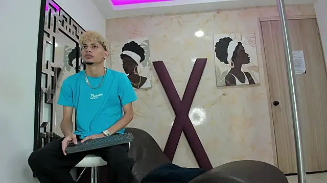 Hot skinny guys online show from July 13, 7:16 pm