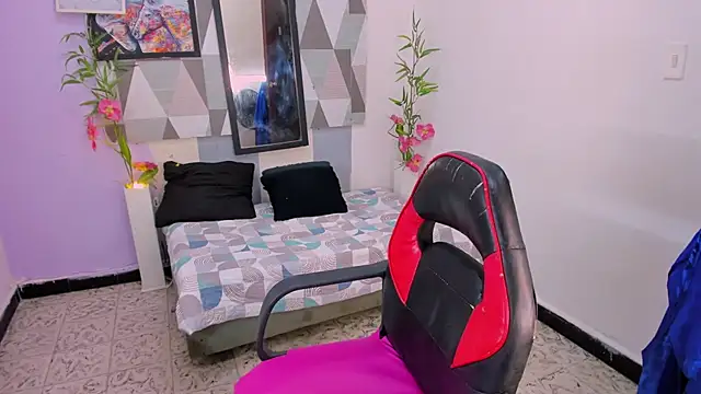 brenda-hot21 online show from July 31, 11:15 pm