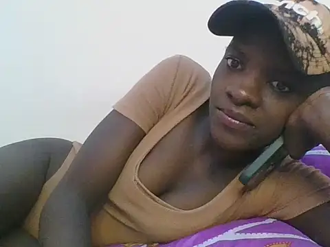 Snapshot of ebonypetite2 chatting on July 9, 4:27 am ebonypetite2 online show from July 9, 4:27 am
