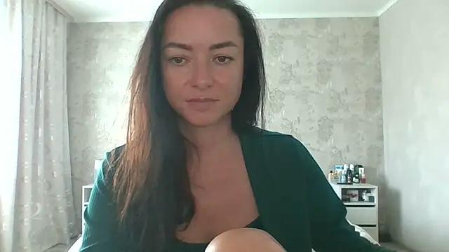 Snapshot of Mia_Salamanka chatting on June 23, 6:11 am Mia Salamanka online show from June 23, 6:11 am
